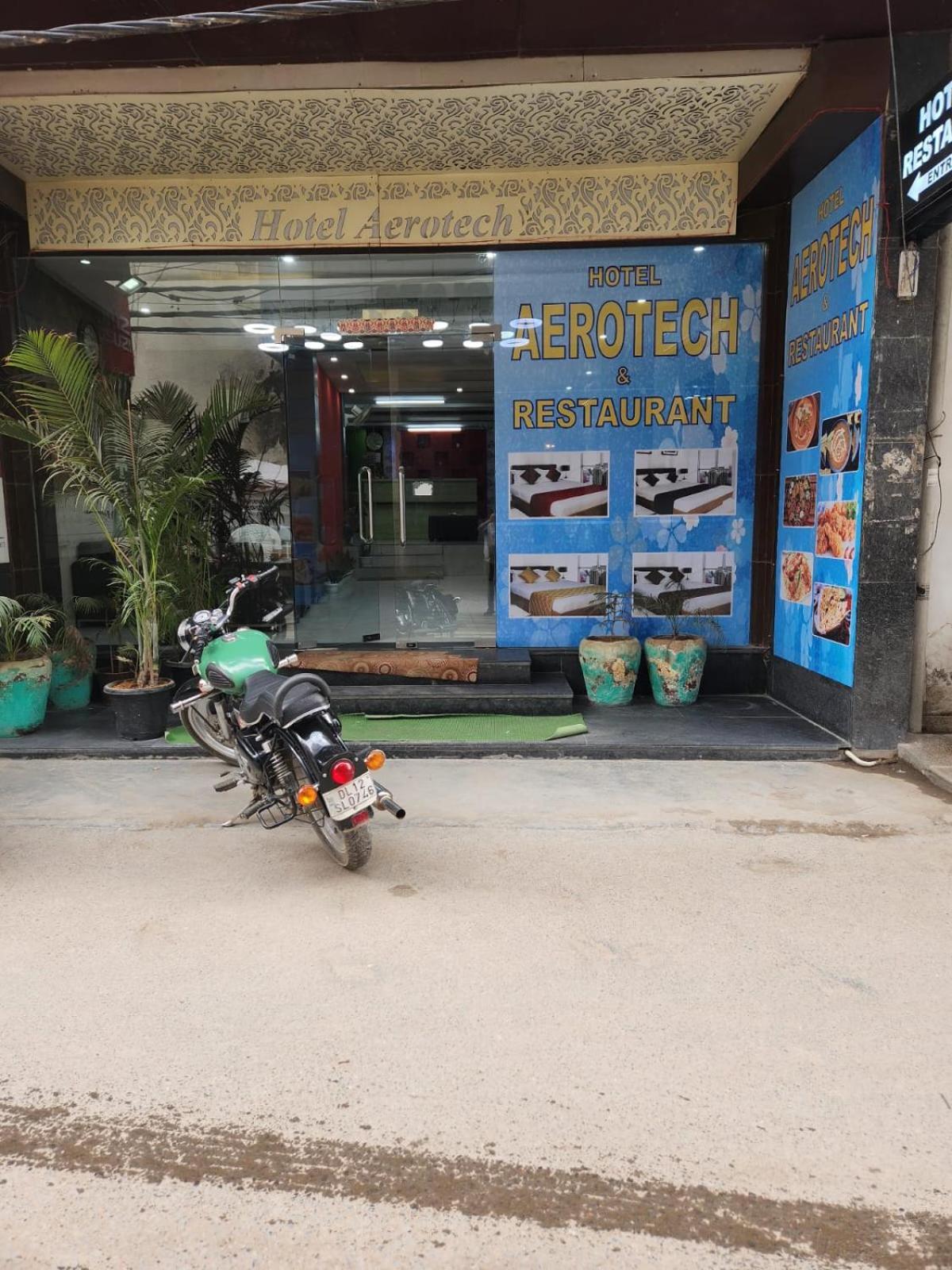 Hotel Aerotech Near Delhi Airport نيودلهي المظهر الخارجي الصورة